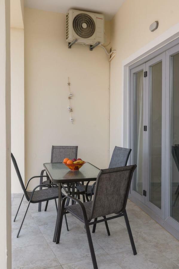 Coral Sea Apartment Kokkinos Pyrgos Dış mekan fotoğraf