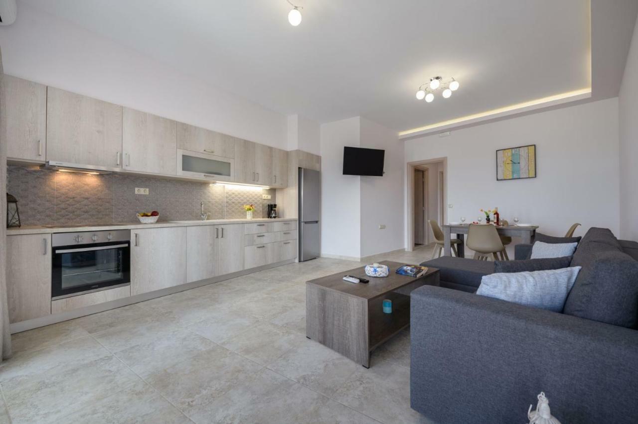 Coral Sea Apartment Kokkinos Pyrgos Dış mekan fotoğraf